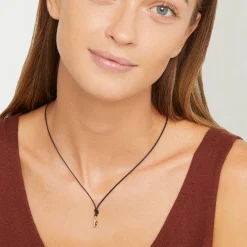 Alternative view of Ciondolo lettera "F" in oro rosa. Modello grande.