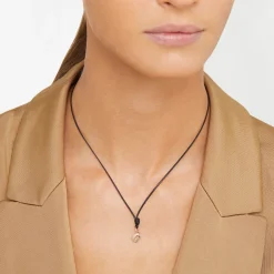 Alternative view of Ciondolo lettera "G" in oro rosa. Modello grande.