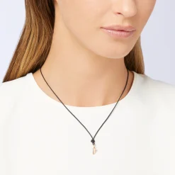 Alternative view of Ciondolo lettera "V" in oro rosa. Modello grande.