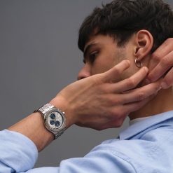 AI1118 SS002 230 1 lifestyle 3