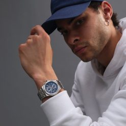 AI1118 SS002 430 1 lifestyle 3